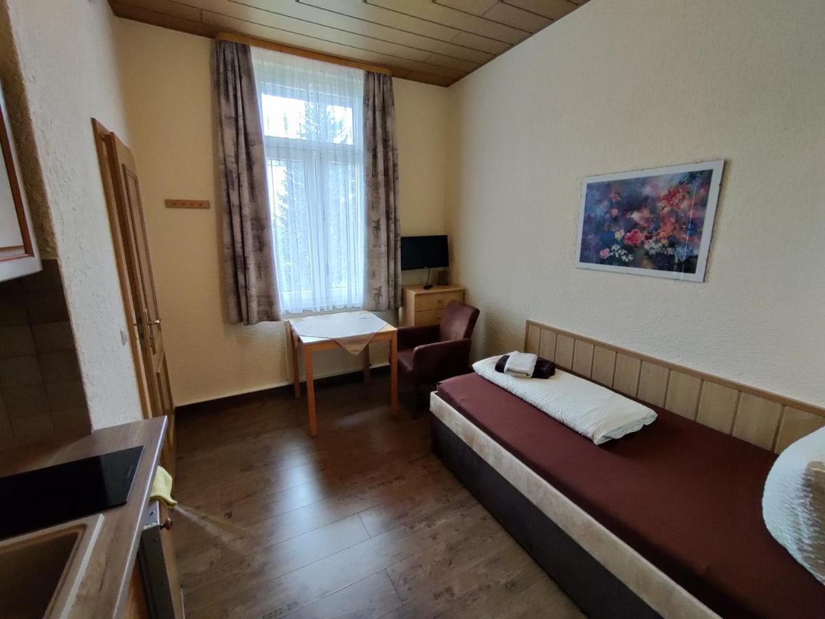 Haus Savina Hotel Ваймар Екстериор снимка